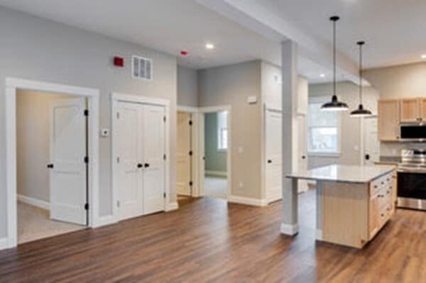 33 West Main Street Unidad B