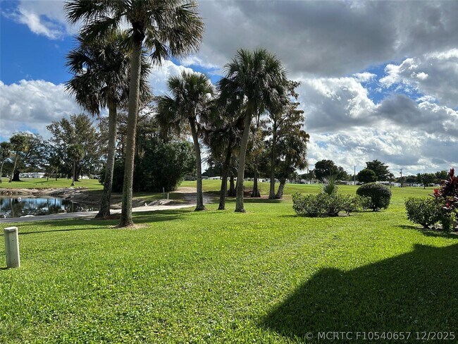 7807 Golf Cir Dr Unit 205