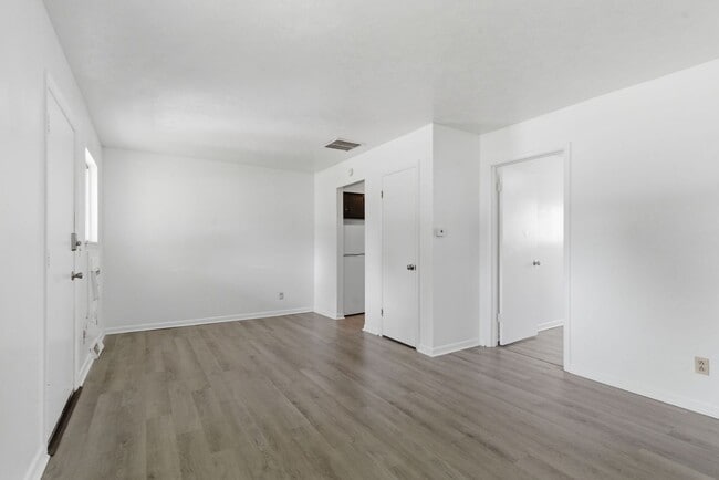 Photo - Move-In Ready 1 Bedroom Just Steps from Bass Pro Shops