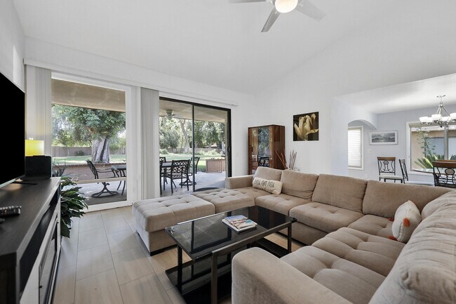 5 Majorca Dr