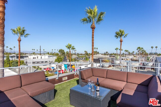 1212 Abbot Kinney Blvd