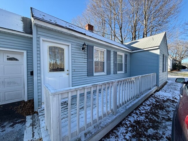 Building Photo - 6 Greenville St