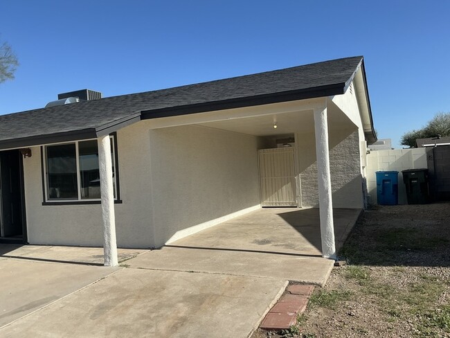 Photo - 1629 N 73rd Dr