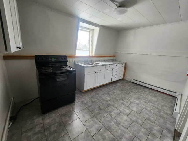 Photo - 4 Carnes Rd Unit #3