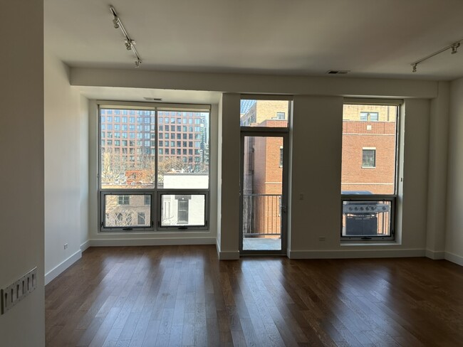 Living Room - 16 N Carpenter St Condo Unit 4S