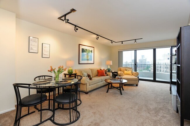 Photo - 2020 N Lincoln Park W Unit 18E