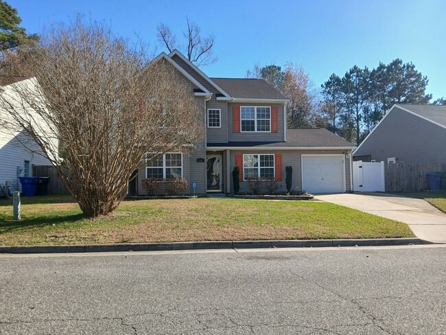 Building Photo - 746 Kings Ridge Dr