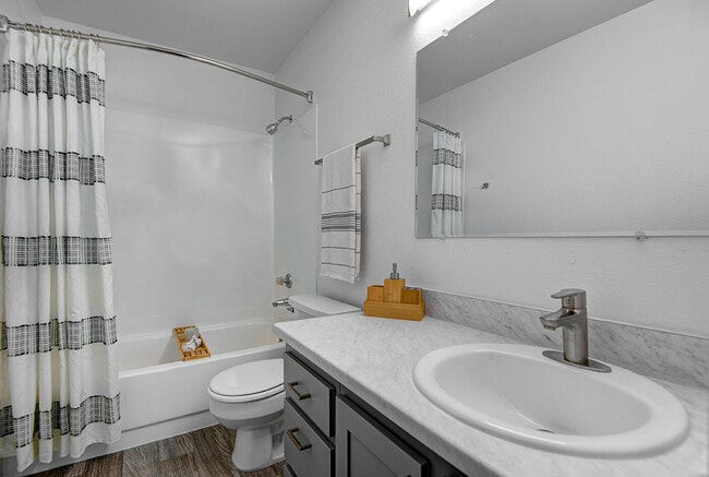 Overlander apartments — community photo