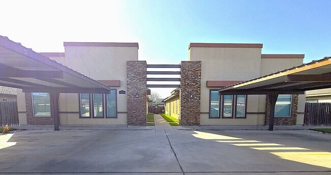 Building Photo - 1205 Bodark Dr Rental