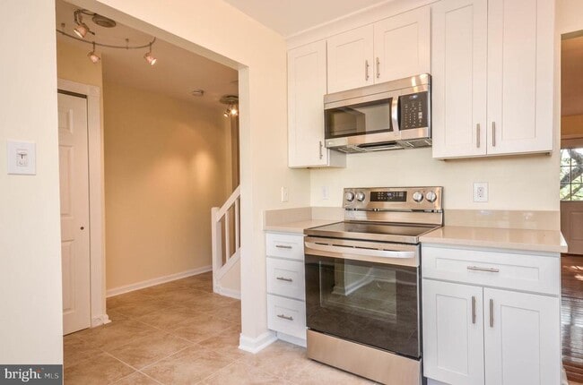 Photo - 12104 Pikeview Terrace