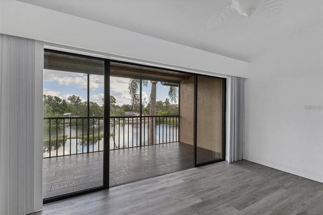 Photo - 5565 Ashton Lake Dr Unit 5565