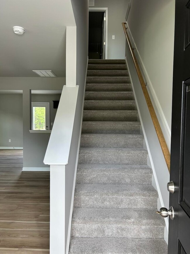 Photo - 402 Grand Oaks Dr