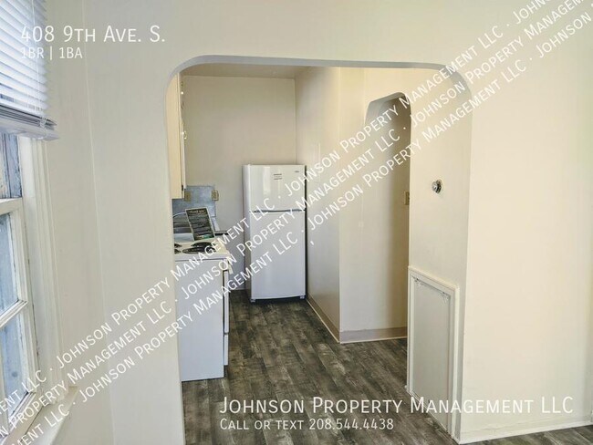 Photo - 408 9th Ave S