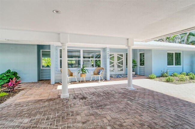 Photo - 4852 Featherbed Ln
