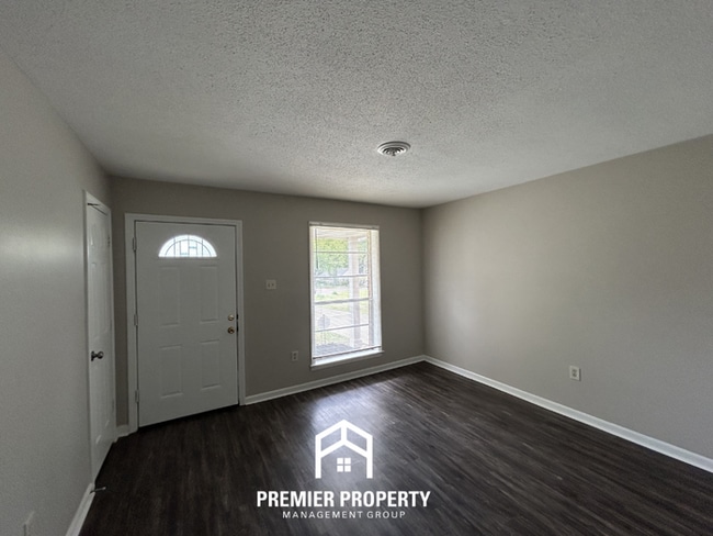Photo - Charming 3BR/2BA in Southaven | Hardwood Floors & Large Fenced Backyard