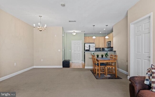 Photo - 200 W Elm St Unit 1207