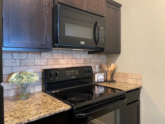 Photo - Retreat at Union Square