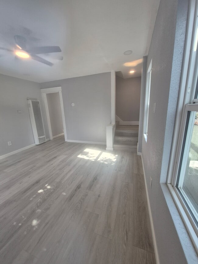 Photo - 3710 Wall St Unit 3712 Wall St