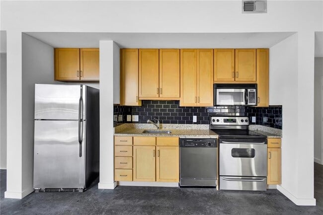 Photo - 620 Glen Iris Dr NE Unidad 308