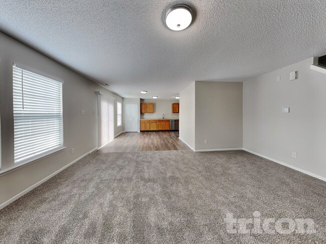 Photo - 9017 Southernwood Way