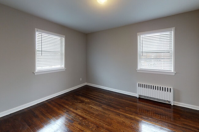 Photo - Watson Apartments