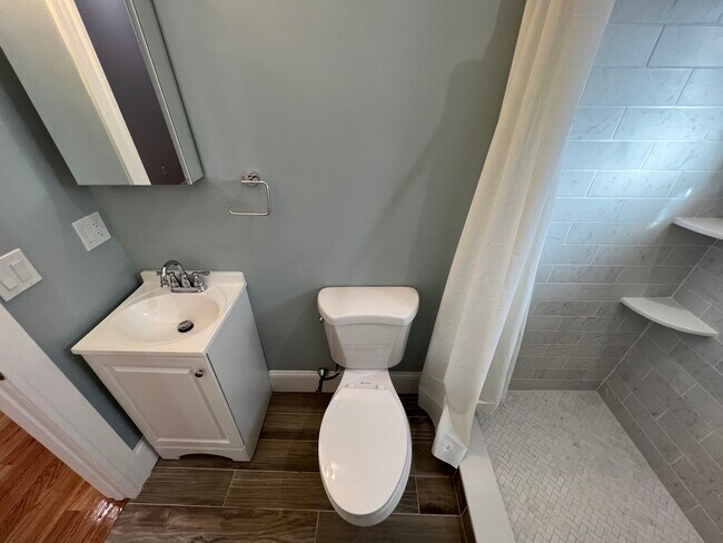 Photo - 29 Alpine St Unit 1