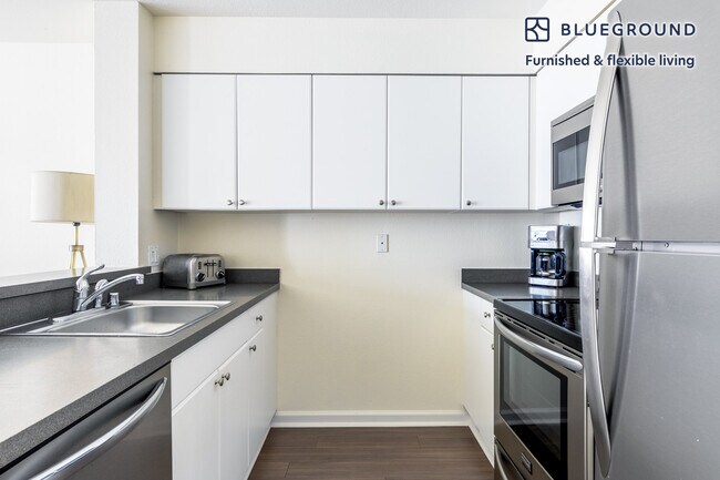 Photo - 2 Townsend St Unit FL4-ID424