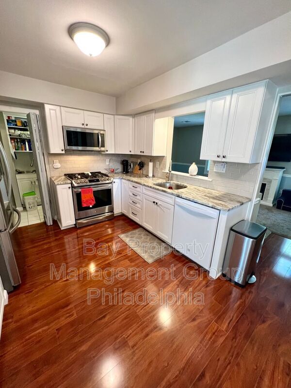 Photo - 6256 Madison Ct