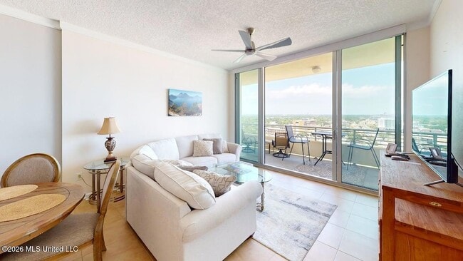 Photo - 2060 Beach Blvd Unidad 1407
