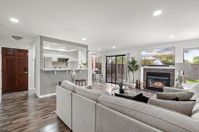 Photo - 874 Cherry Glen Cir Unit 111