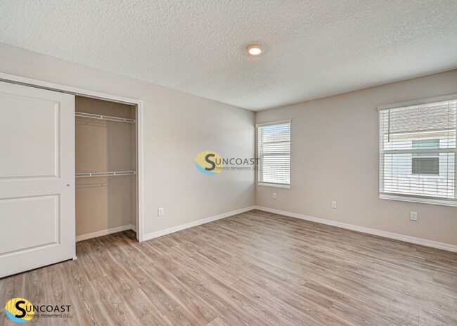 Photo - PICK ME! HOT NEW ADDRESS! Unit 9556202