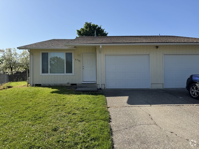 Building Photo - 4898 Chinook Ct SE Rental