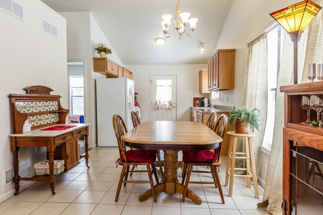 Photo - Kings Crossing Townhomes