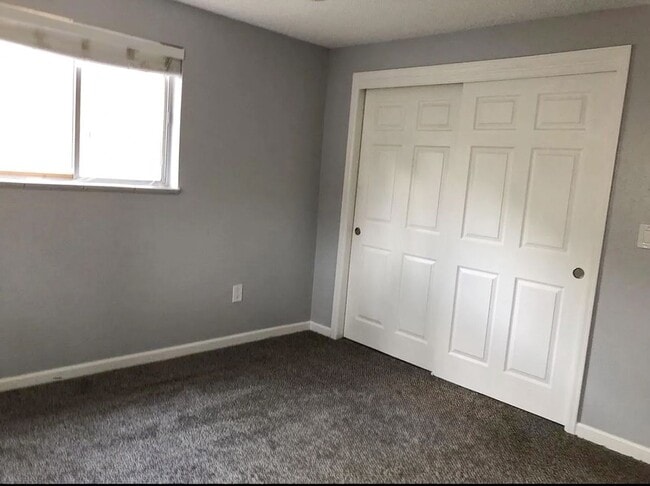 Photo - 4641–4639 S Acoma St – Spacious 2-Bedroom Duplex Homes in Englewood! Unit 4641