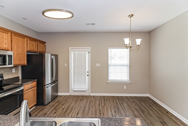 Photo - 9864 White Poplar Dr