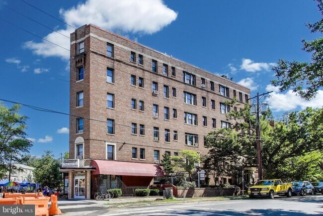 Photo - 1365 Kennedy St NW Unit 506