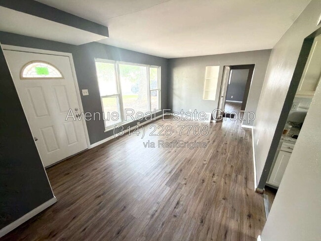 Photo - 190 Lynn Meadows Ln