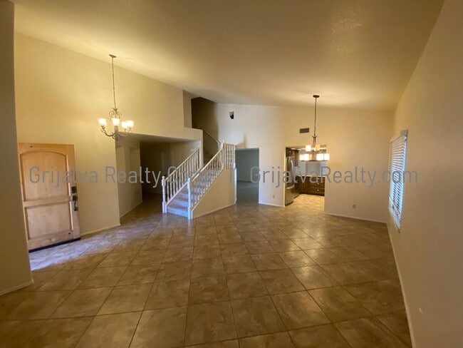 Photo - Amazing 5 BD, 3 BA House + Pool! This Oro ...