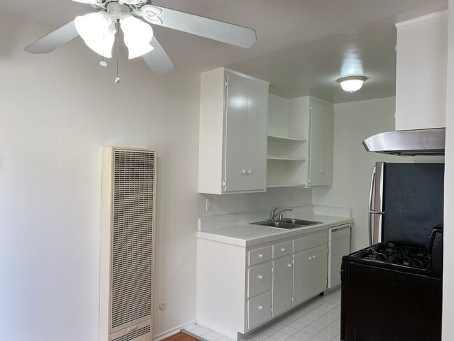 Photo - 5923 Gregory Ave Unidad 8
