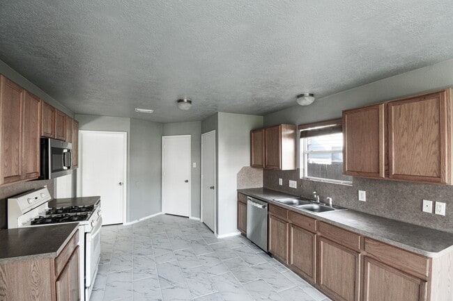Photo - 19362 Moss Meadow Ln