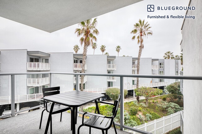 360 The Village Unit SI FL3-ID616