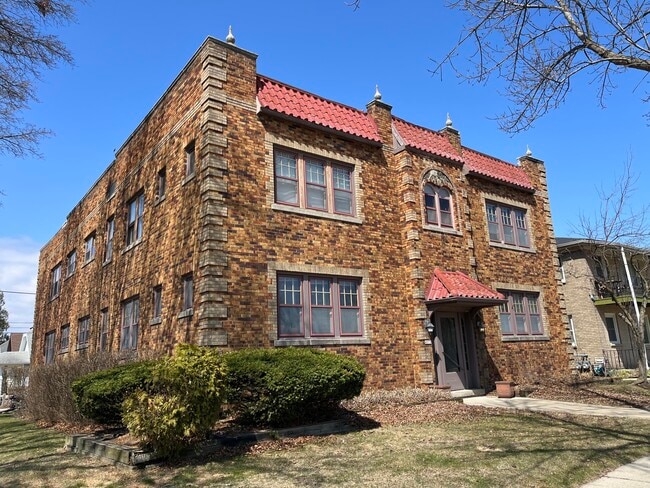 Building Photo - 4573 S Lake Dr Rental