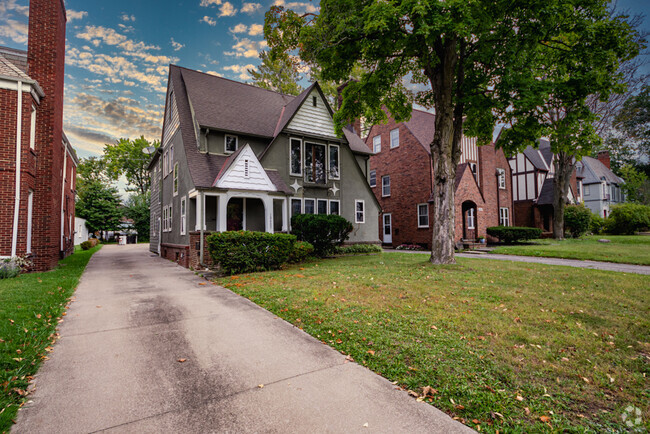 Building Photo - Peacefulhome-Newell Duplex