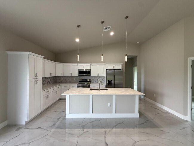 Photo - 4104 8th St SW