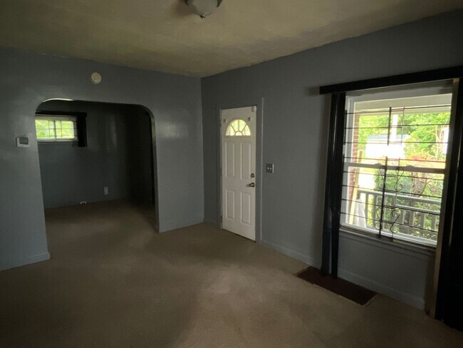 Photo - Cleveland East Side 2 Bedroom Single