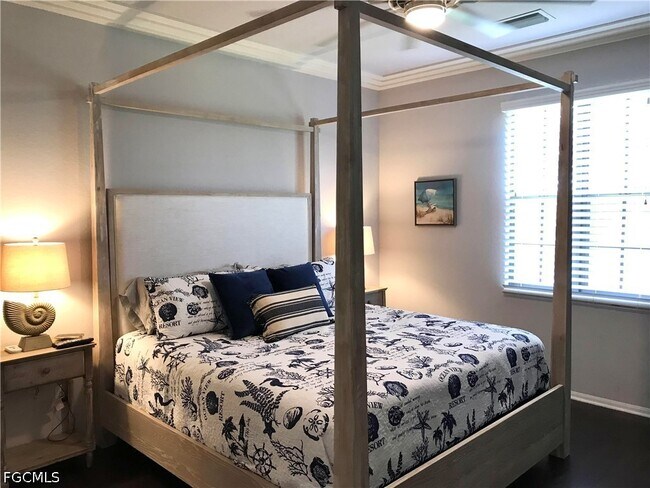 Photo - 11908 Izarra Way Unit 7002