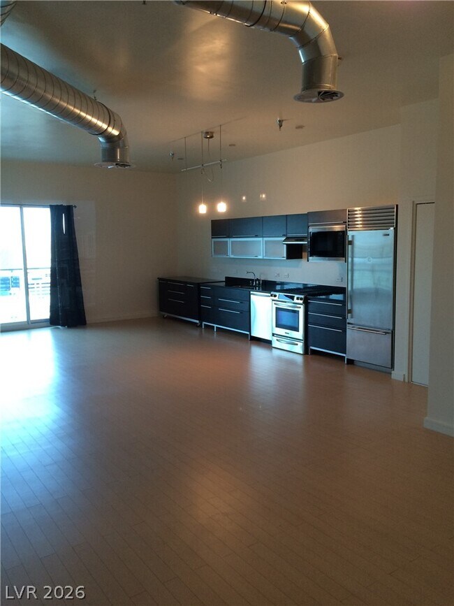 Photo - 200 Hoover Ave Unit 1910