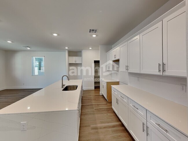 Photo - 5854 Fly Fisher St