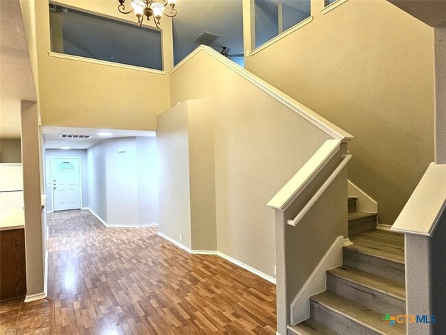 Photo - 1715 Mountain Brook