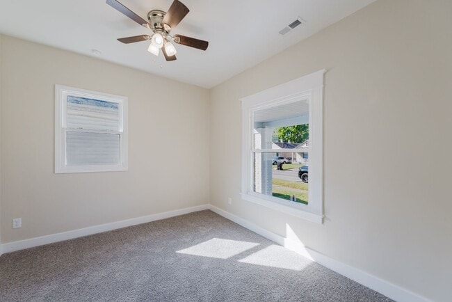 Photo - Beautiful Renovated 3 Bedroom and 2 Bathro...